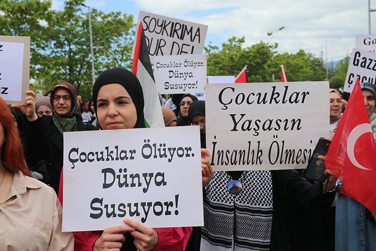 Türkiye'de öğrenciler ayakta: Filistin'e destek, İsrail'e lanet! Bursa Hayat Gazetesi -7