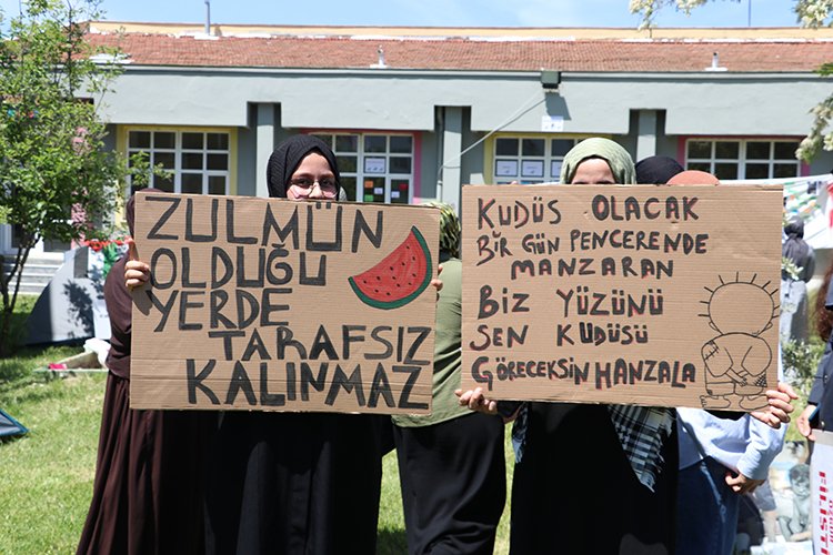 Türkiye'de öğrenciler ayakta: Filistin'e destek, İsrail'e lanet! Bursa Hayat Gazetesi -4