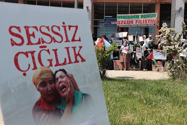 Türkiye'de öğrenciler ayakta: Filistin'e destek, İsrail'e lanet! Bursa Hayat Gazetesi -3