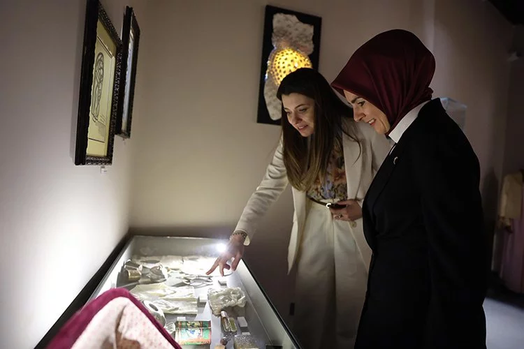Türkiye'nin ilk Anne Müzesi açıldı: Bakan Göktaş'tan ziyaret!
