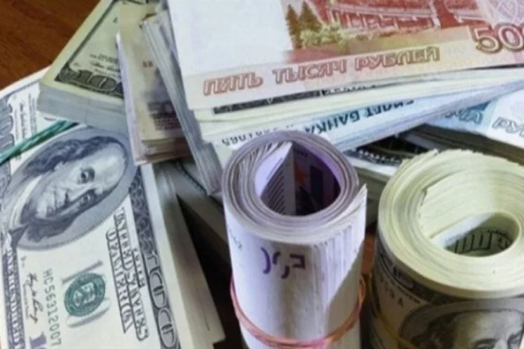 Putin'den bomba etkisi yaratacak 'dolar' talimatı