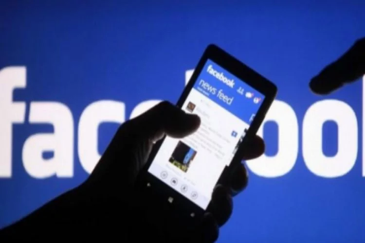 Facebook çıplak fotoğraflarınızı isteyebilir!
