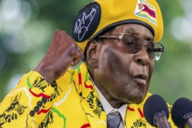 Mugabe direnirse görevden alınacak