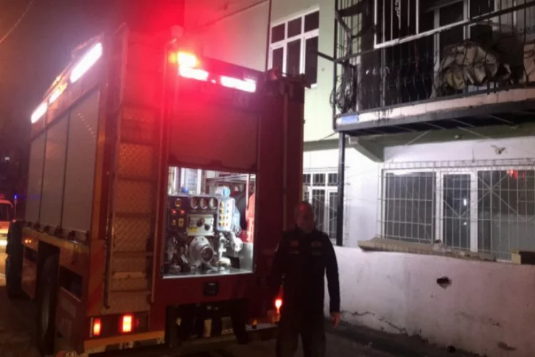 Bursa'da psikolojik destek gören şahıs kendi evini yakıp kaçtı