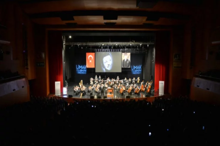 Bursa'da &nbsp;Zeki Müren şarkıları