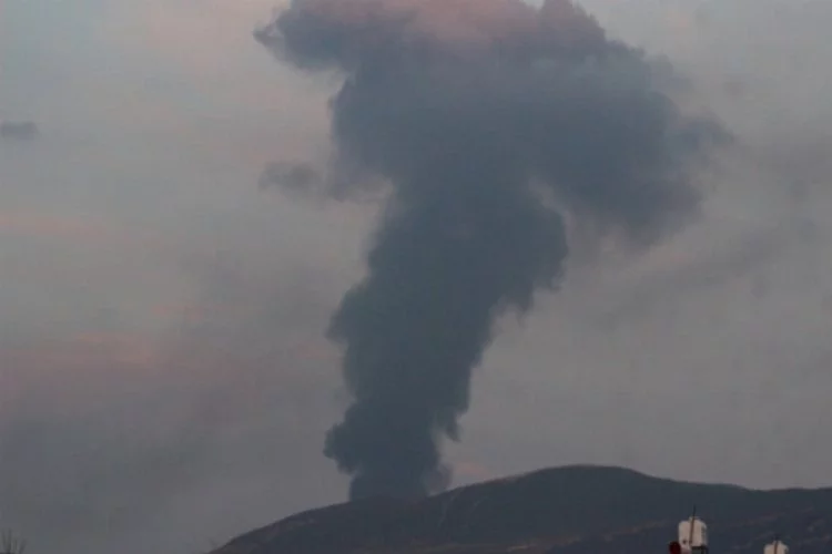 Afrin'de teröristlere ait petrol rafinerisi vurularak imha edildi