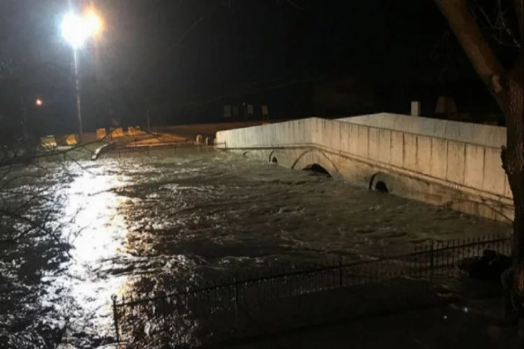 Tunca Nehri taştı, Fatih Köprüsü kapatıldı