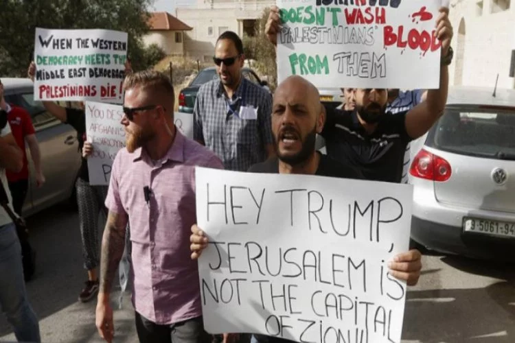 Filistinli aktivistlerden, ABD'li heyete protesto!