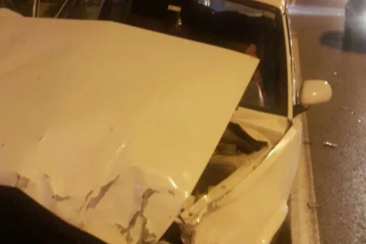 Ak Parti İzmir İl Kadın Kolları İl Başkan Yardımcısı trafik kazası geçirdi
