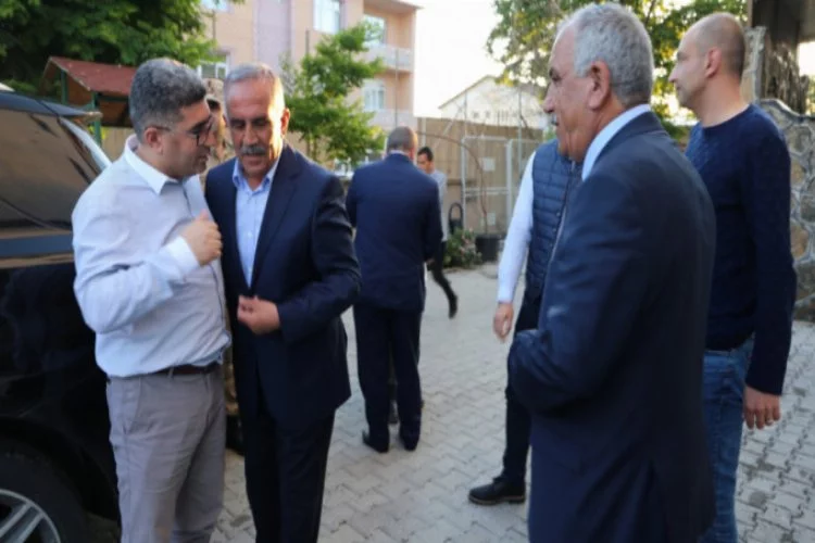 Milletvekili Şimşek Varto'da vatandaşlarla bayramlaştı