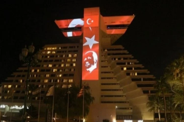 Katar halkından Türkiye'ye büyük sevgi gösterisi