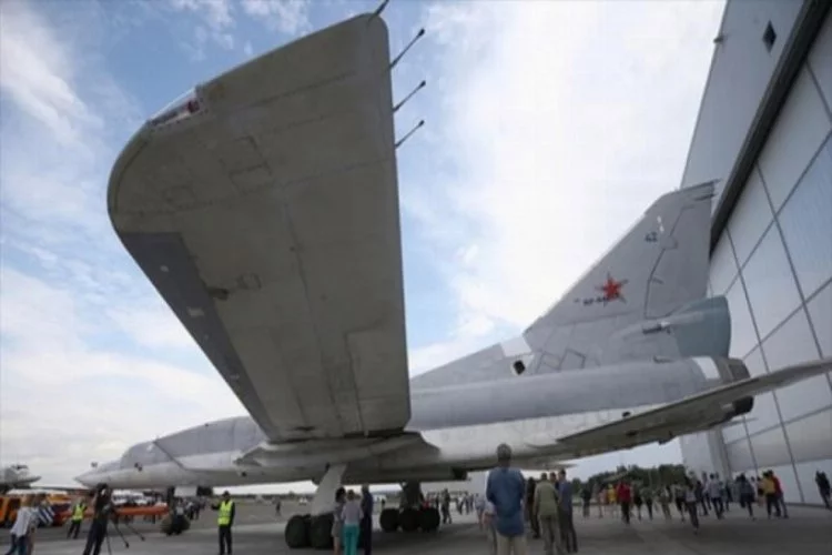 Rusya yapay zekalı savaş uçağını tanıttı