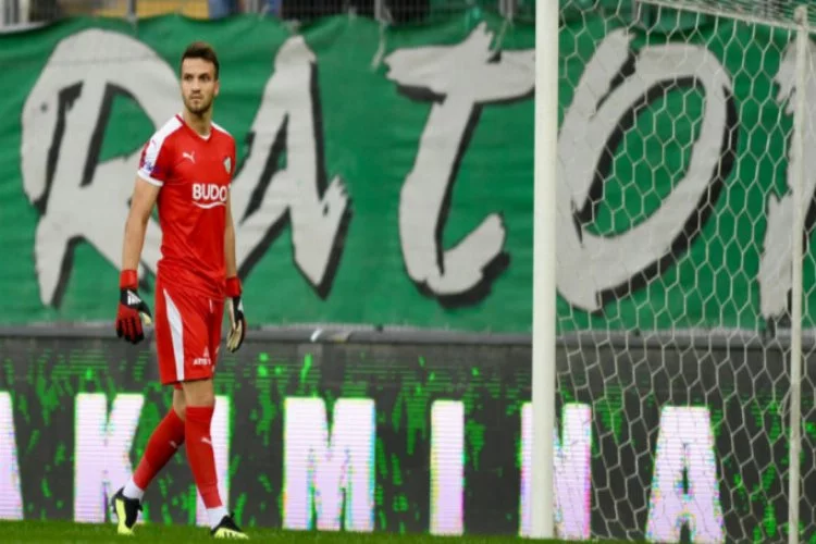 Bursaspor'un file bekçisi:"Penaltıyı hissettim"