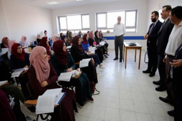 Türkçe Doğu Kudüs'te okul müfredatında!