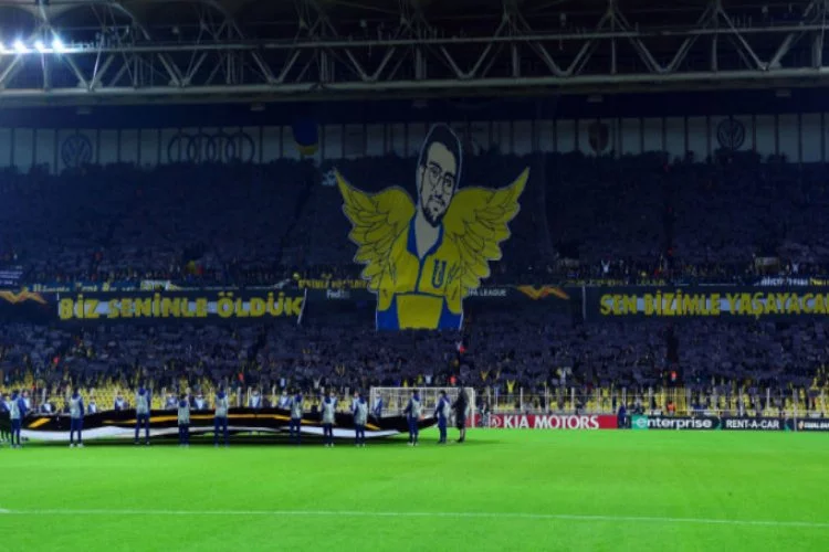 Fenerbahçe tribünleri Koray Şener'i unutmadı
