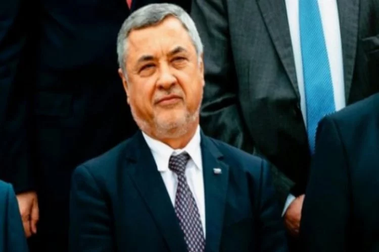 Türkleri tartaklayan Başbakan Yardımcısı istifa etti