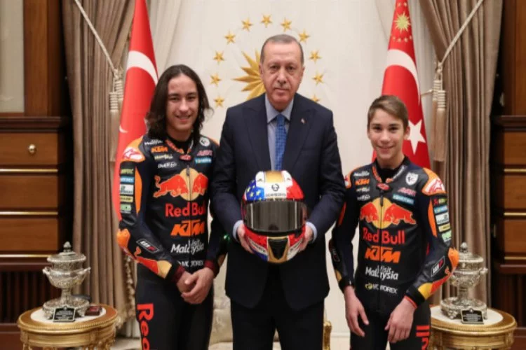Erdoğan şampiyonları kabul etti