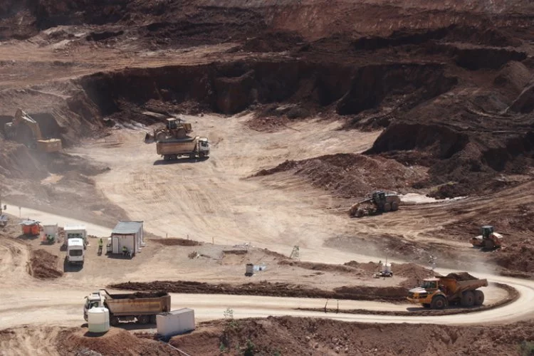 İliç'teki maden ocağından ne kadar toprak taşındı?