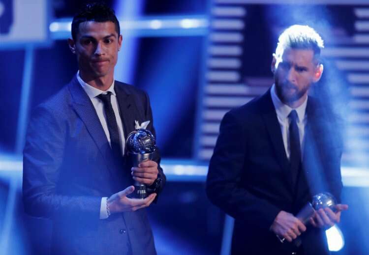 FIFA ödül töreni: Yılın  en iyisi Cristiano Ronaldo