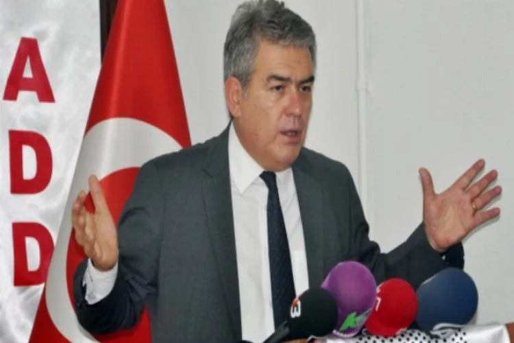 Atatürkçü Düşünce Derneği Başkanı istifa etti