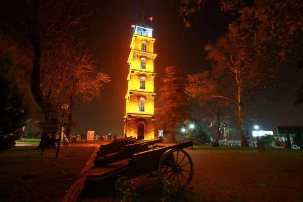 Bursa'ya bir de gece bakın