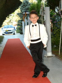 Kıvanç erkekliğe ilk adımı attı