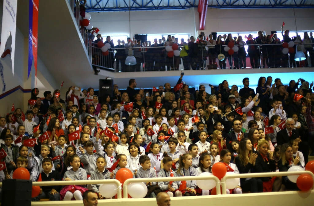 Ölümsüz eser Cumhuriyet 94 yaşında