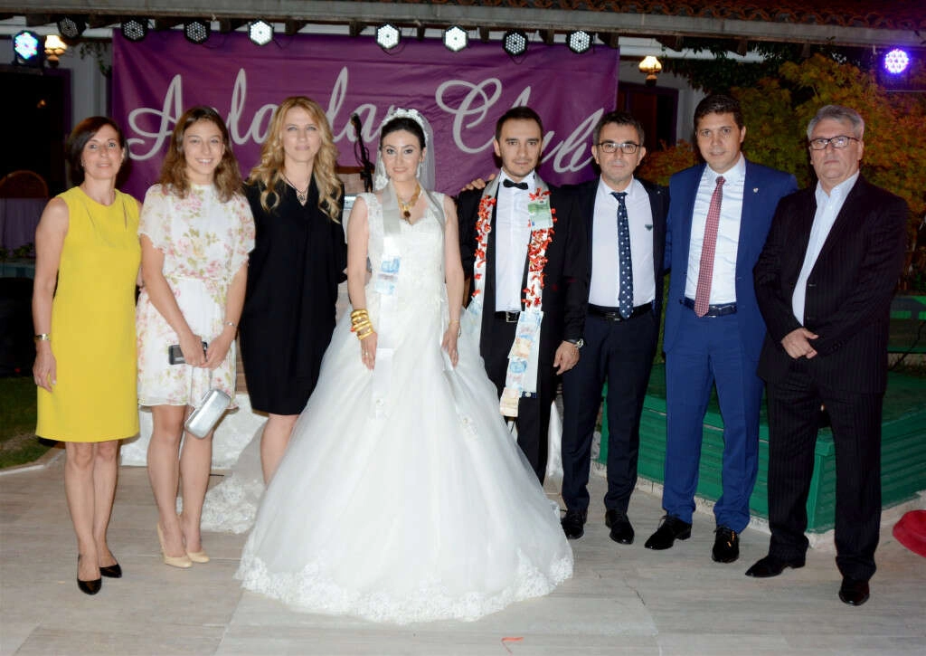 Mutluluğa  'köprü' kurdular