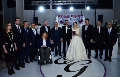 Bursa protokolünü buluşturan düğün