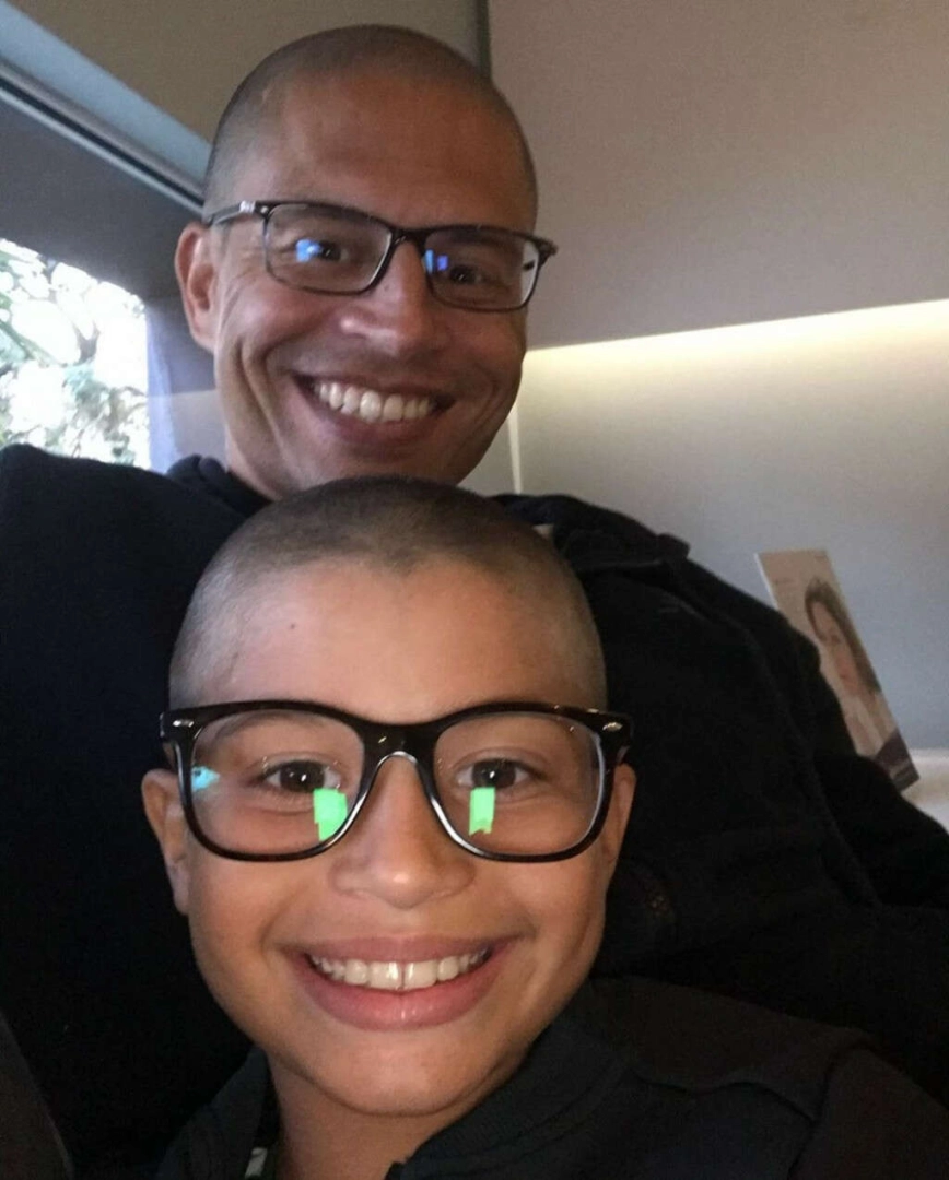 Alex de Souza ve oğlu Felipe'nin benzerliği (İkiz gibi görünen ünlü babalar ve oğulları)