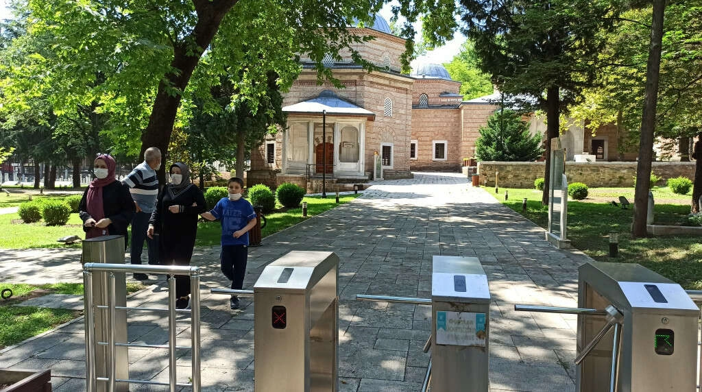 Fatih Sultan Mehmed'in babası Sultan 2. Murad'a Ayasofya müjdesi