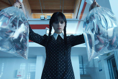 Wednesday 2. sezonunda Netflix'ten ayrılıyor mu?