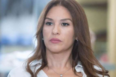 Evrim Alasya seti birbirine kattı!