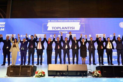AK Parti İzmir, adaylarını tanıttı