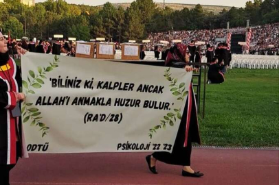 ODTÜ mezuniyet töreninde 'ayetli' pankart