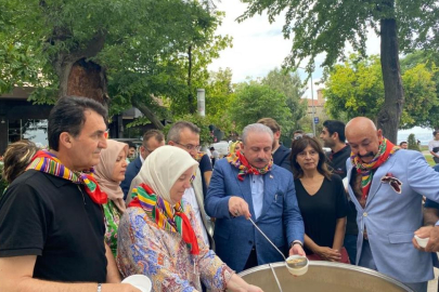Şentop Bursa'da! Yörüklere aşure dağıttı...