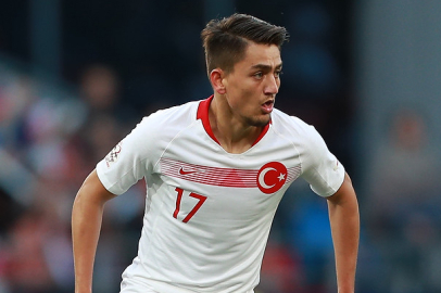 Son dakika: İmzalar atıldı... İşte Cengiz Ünder transferinin tüm detayları!