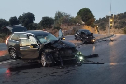 Bursa doğumlu ünlü oyuncu trafik kazası geçirdi