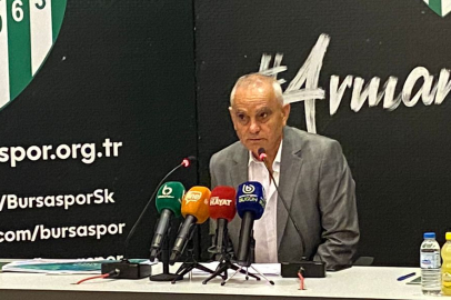 Bursaspor'da ters köşe... Teknik adam açıklandı, ama...
