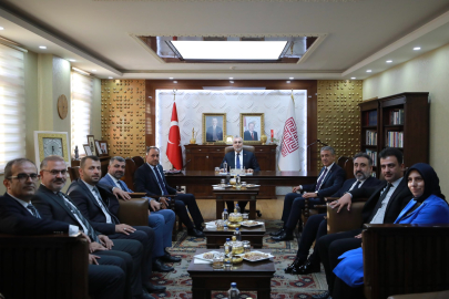 Bakan Işıkhan'dan İbrahim Özcoşar’a ziyaret