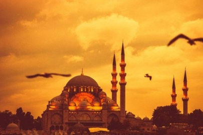 Bugün Mevlid Kandili mi? Hangi gün kandil? İşte tüm detaylar!