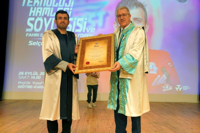 Selçuk Bayraktar'a 'Fahri Doktora' ünvanı