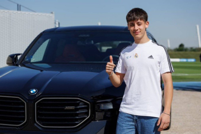 Real Madrid'den futbolcularına özel hediye... Arda Güler de teslim aldı!