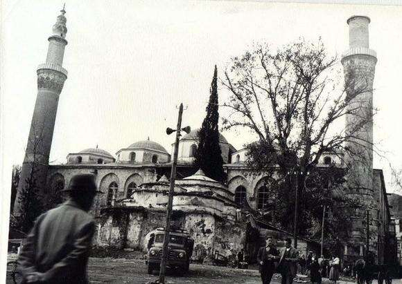 İŞTE BURSA ULU CAMİİ'NİN GEÇMİŞ YILLARA AİT FOTOĞRAFLARI...