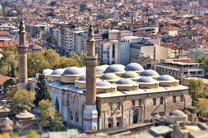 Bursa Ulu Camii hangi ilçede? Ulu Camii'ye hangi otobüs gider? Ulu Camii'nin sırları