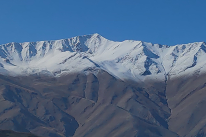 Van'da yüksek kesimlerde kar yağışı!