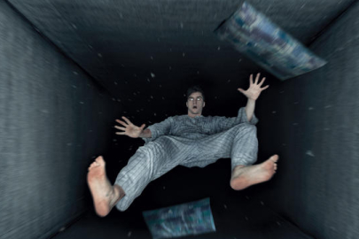 Uykuda yüksekten düşme hissi: Hipnik seğirme