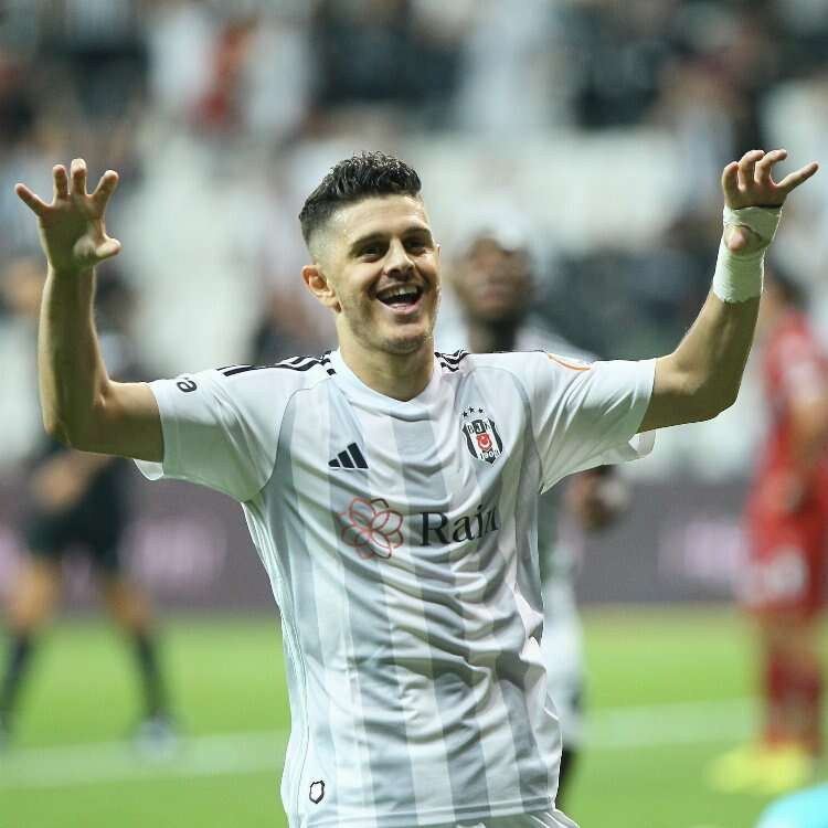 Beşiktaş'ın yıldızı Rashica Başakşehir maçında yok!-Bursa Hayat Gazetesi-2