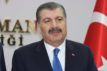 Bakan Koca Gazze'ye sağlık malzemesi taşıyan gemiyi paylaştı