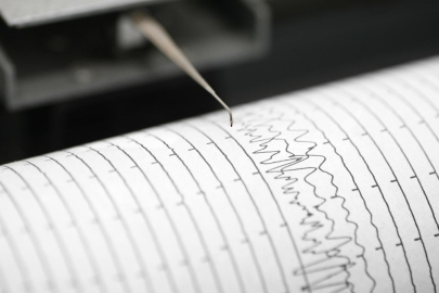 Yeni Gine'de 6,1 büyüklüğünde deprem